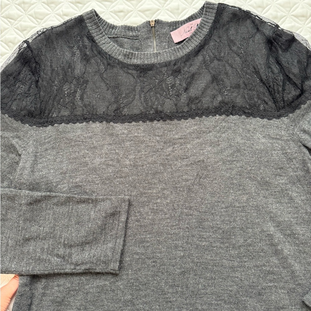 Nicole Richie Charcoal Gray Black Lace Yoke Zip Back Knit Tunic Sweater Sz L - Picture 3 of 15